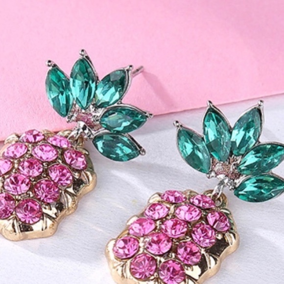 Pink Pineapple Crystal Earrings - Picture 3 of 3